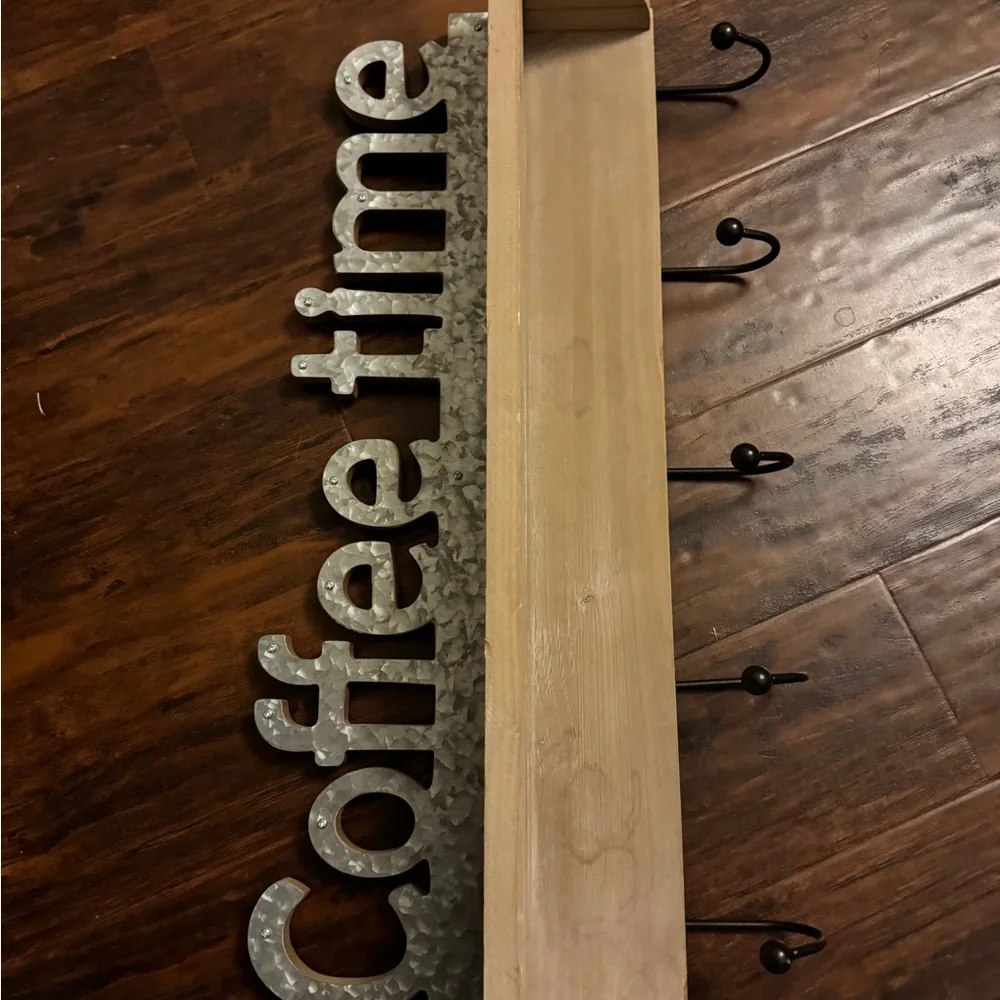 Rustic coffee bar 、coffee mug wall shelf storage rack，kitchen storage
